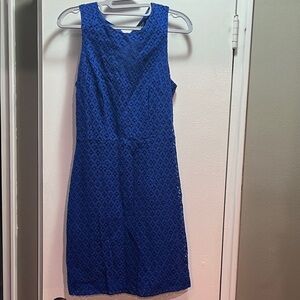 Elegant Blue Lace Midi Dress